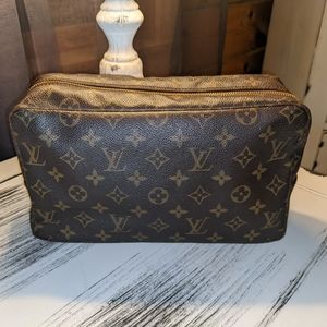 Louis Vuitton Trousse Toilette 28